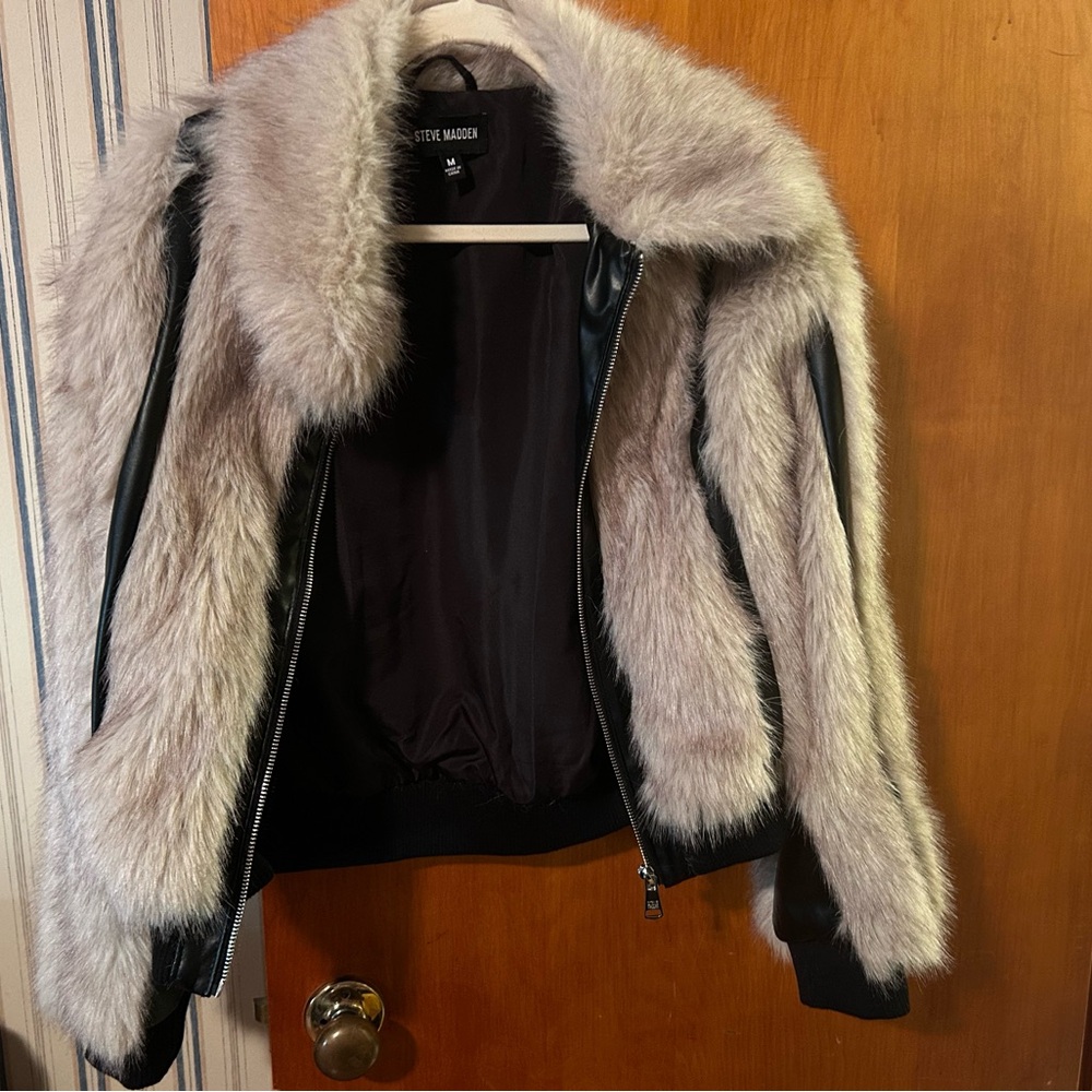 Steve Madden Faux Fur Teddy Jacket - Cream and Black - Picture 5 of 5
